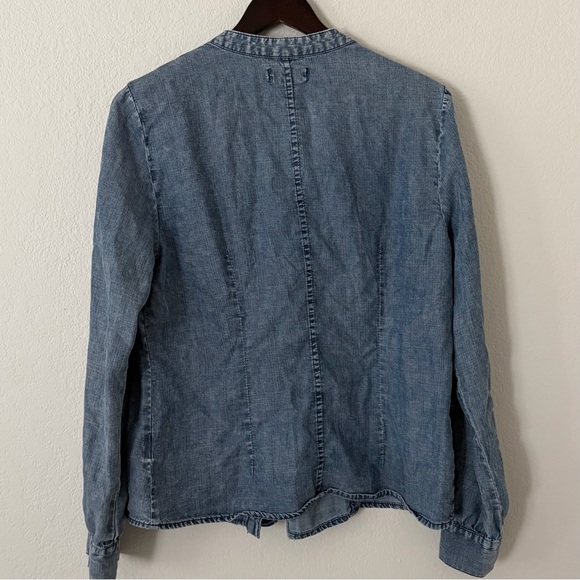 KUT From The Kloth Women’s Chambray Ruffle Button Down Blouse Size Large - Picture 4 of 7